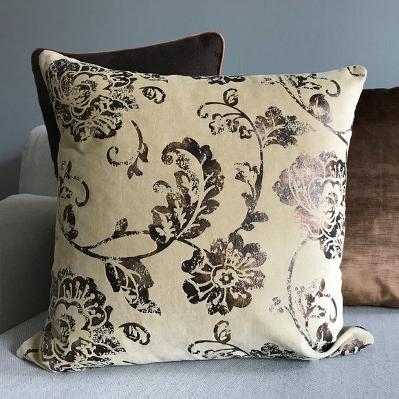 Metallic Flowers, Pillow Cover 18" x 18" - Picture 2 of 2